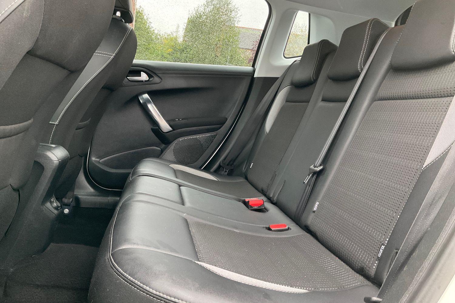Peugeot 2008 Photo 19