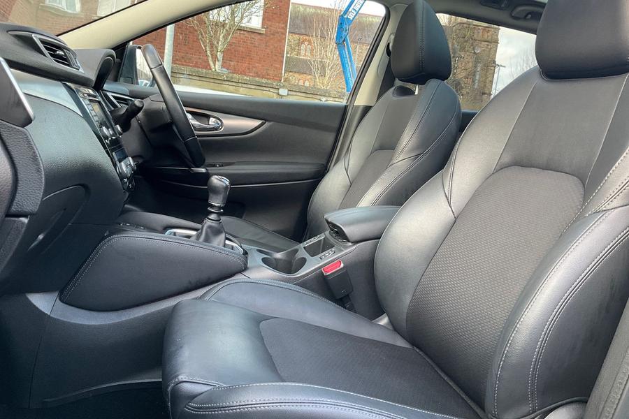 Nissan Qashqai Photo autoimg-f47495114781cb378a78562ef9929bd37b6235ca.jpg