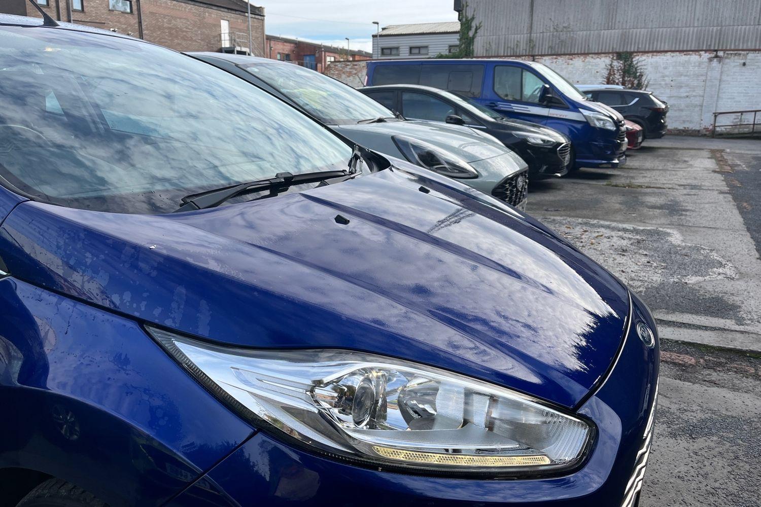 Ford FIESTA Photo 22