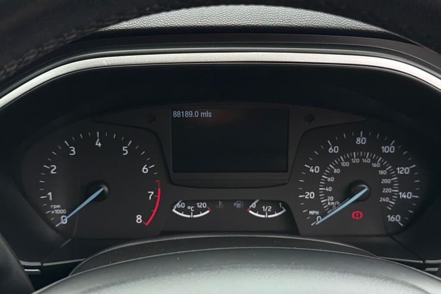 Ford FOCUS Photo autoimg-f479e206e1d05daa7caf017c0e7ce37b30341c42.jpg