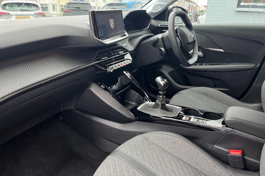 Peugeot 208 Photo autoimg-f47abee1041e97cf8120de3db9a3144656c0263f.jpg