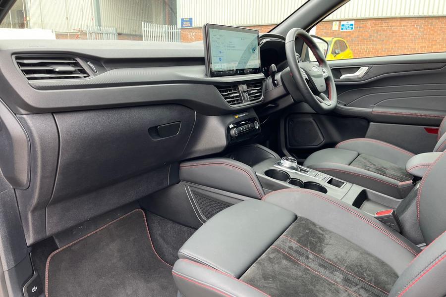 Ford KUGA Photo autoimg-f47c3fa1843c11874b5c08464477c5b900cc1ff2.jpg