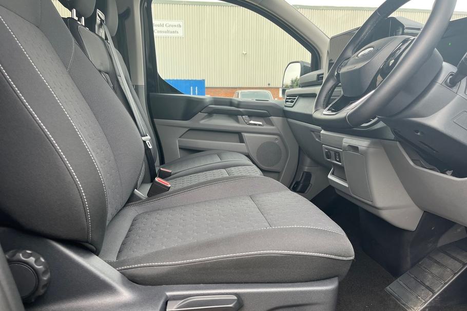 Used Ford TRANSIT CUSTOM MT75FFH 22