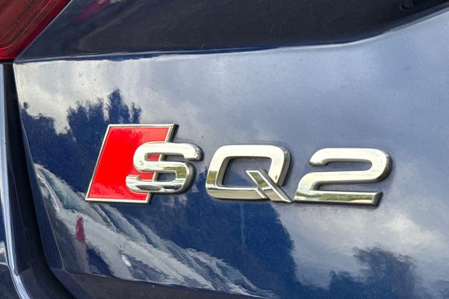 AUDI SQ2 Photo 26