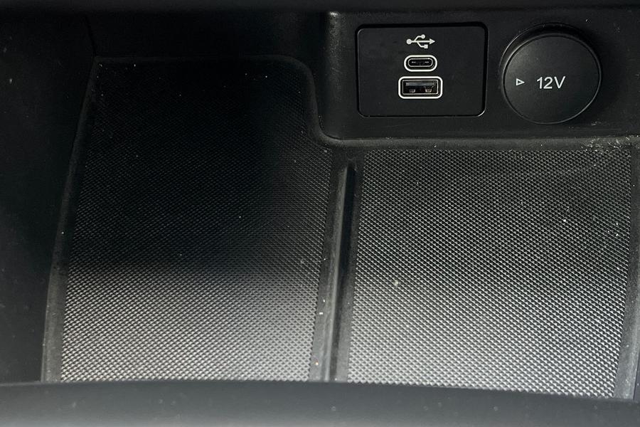 Ford Kuga Photo autoimg-f485564b9542f7cd3aeae5bae350898e82ac5990.jpg