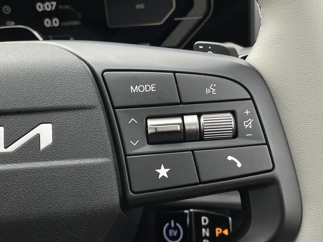 KIA EV4 Photo 17