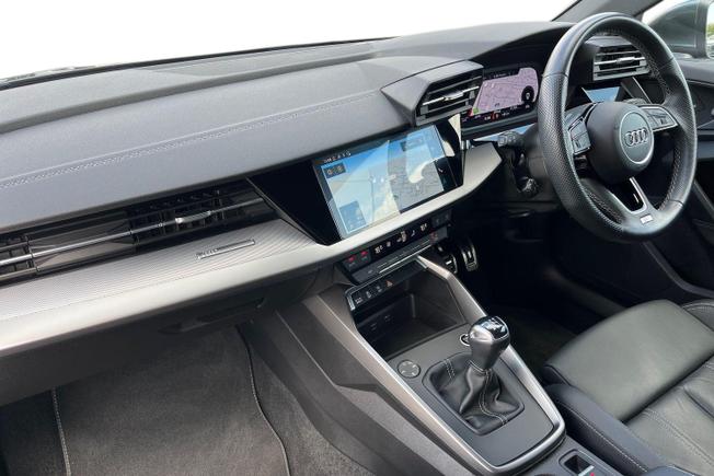 Audi A3 Photo 2
