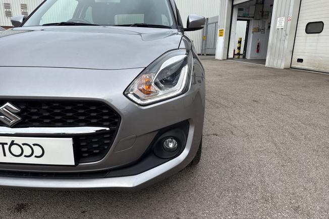 SUZUKI Swift Photo 29