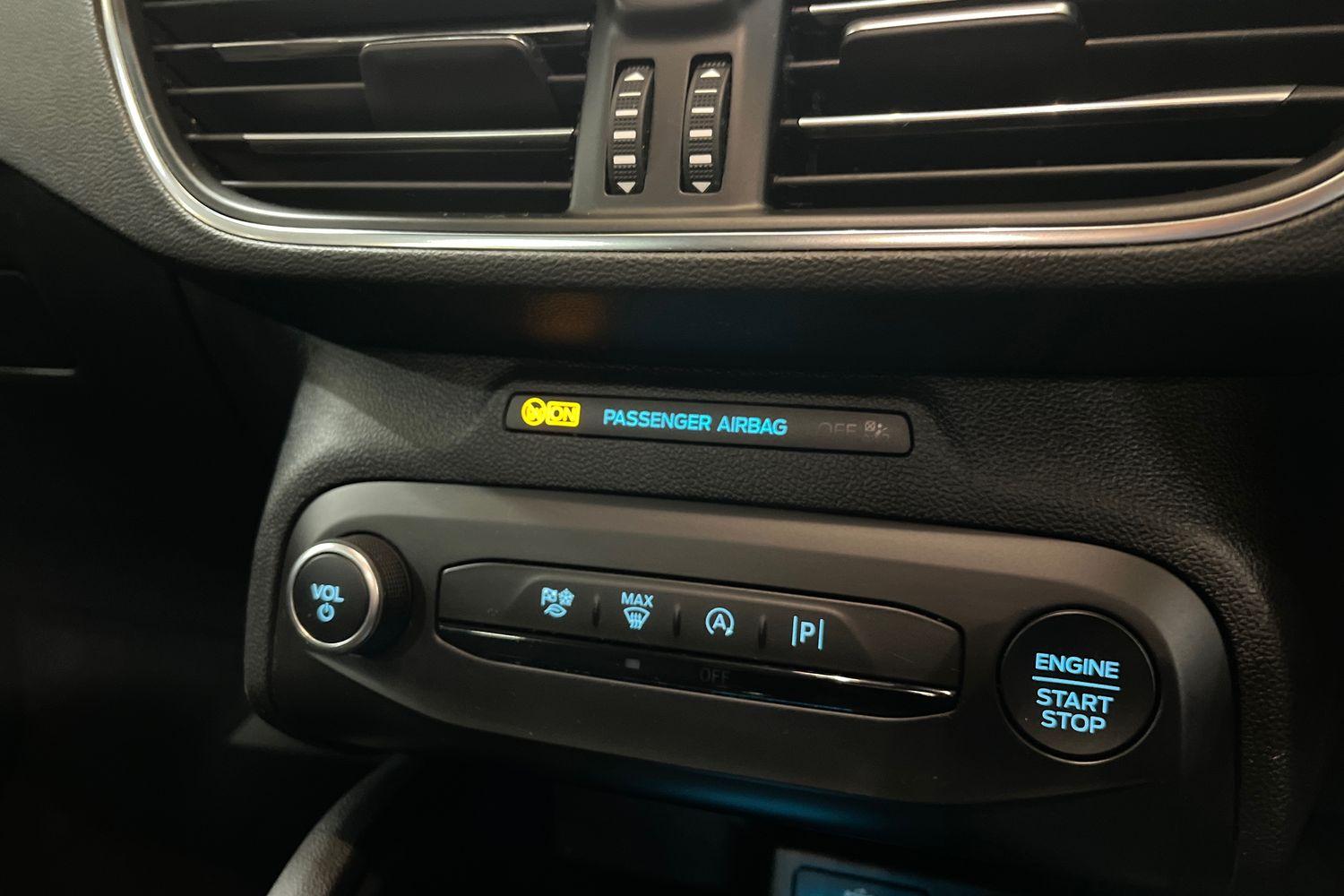 Ford FOCUS Photo 36