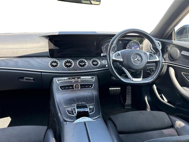 MERCEDES-BENZ E Class Photo 11