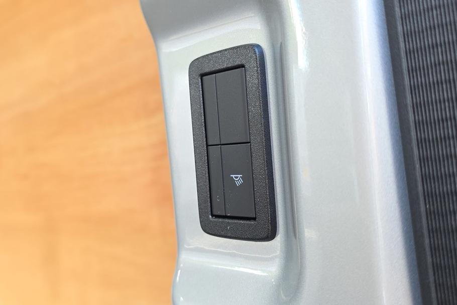 Used FORD TRANSIT CUSTOM KX75GPK 29