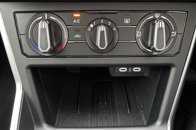 VOLKSWAGEN Polo Photo 22