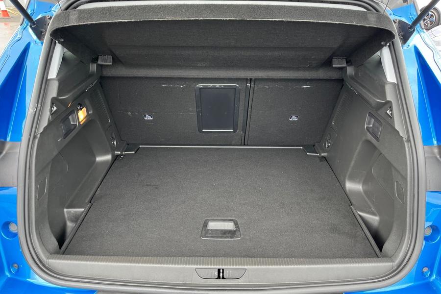 Vauxhall GRANDLAND X Photo autoimg-f4a709f47524e13e2f213812dbda8ef8884a3fa7.jpg