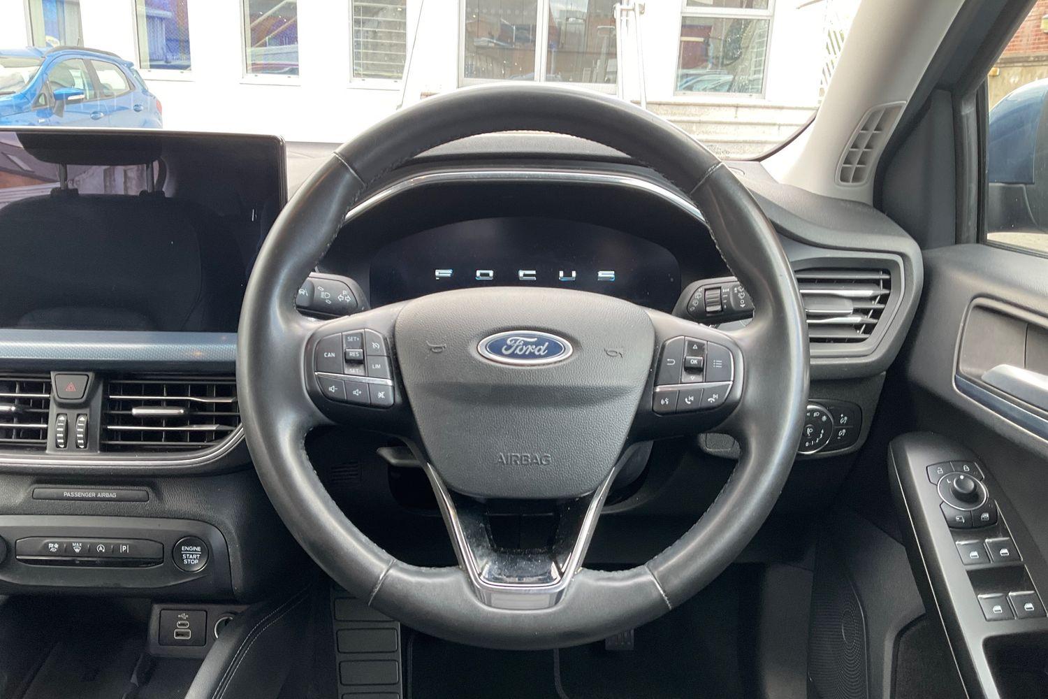 Ford FOCUS Photo 11