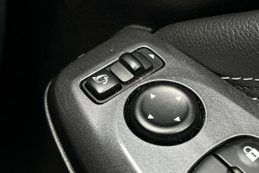 Nissan JUKE Photo autoimg-f4aaae397056055b7fbdadf1990794c0f3fdbdac.jpg