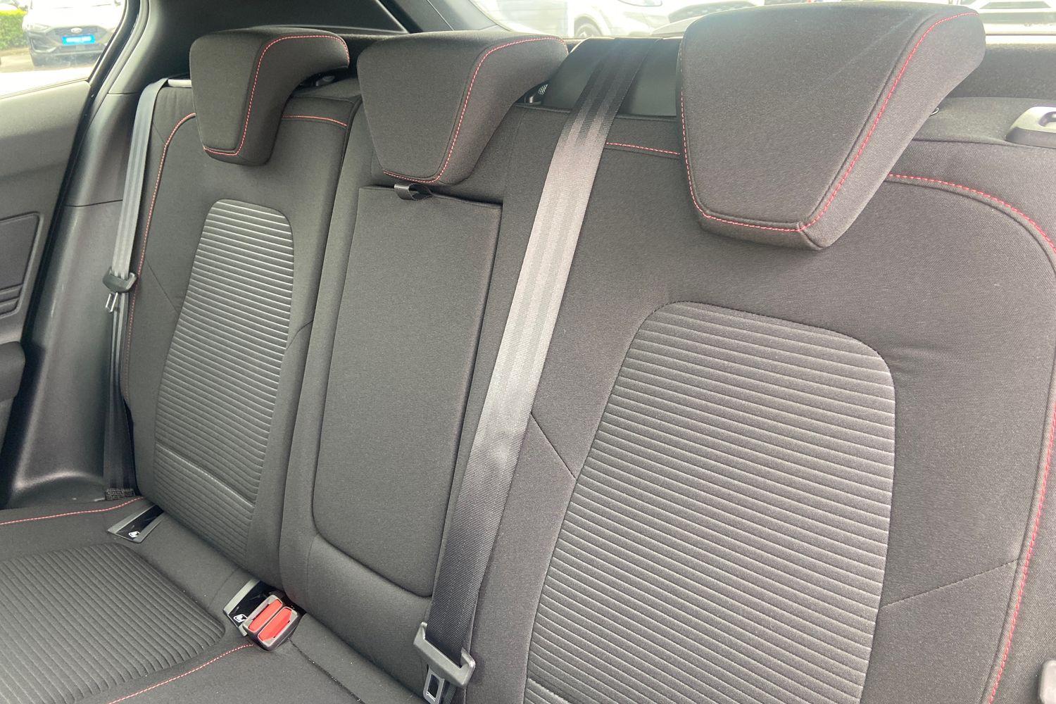 Ford FOCUS Photo 19