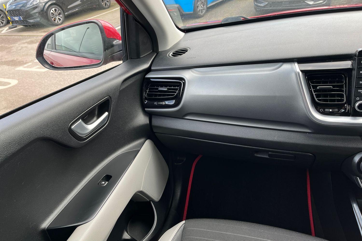 Kia STONIC Photo 39