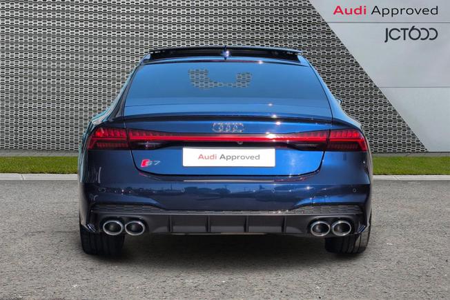 AUDI S7 Photo 7