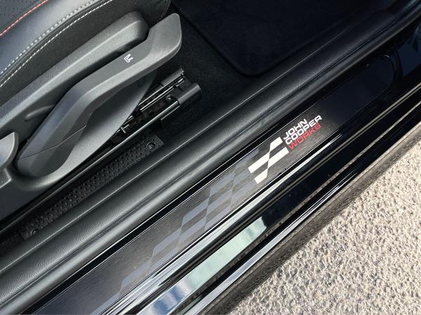 MINI Cooper Photo autoimg-f4b56225ad67fc9ce8f0d37051228ccefba427a4.jpg