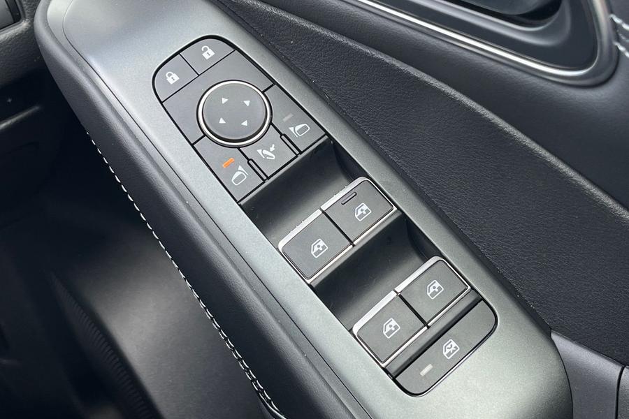 Nissan Qashqai Photo autoimg-f4b78bdbbc4bcf97d3dae68912d5356c1cbe8429.jpg