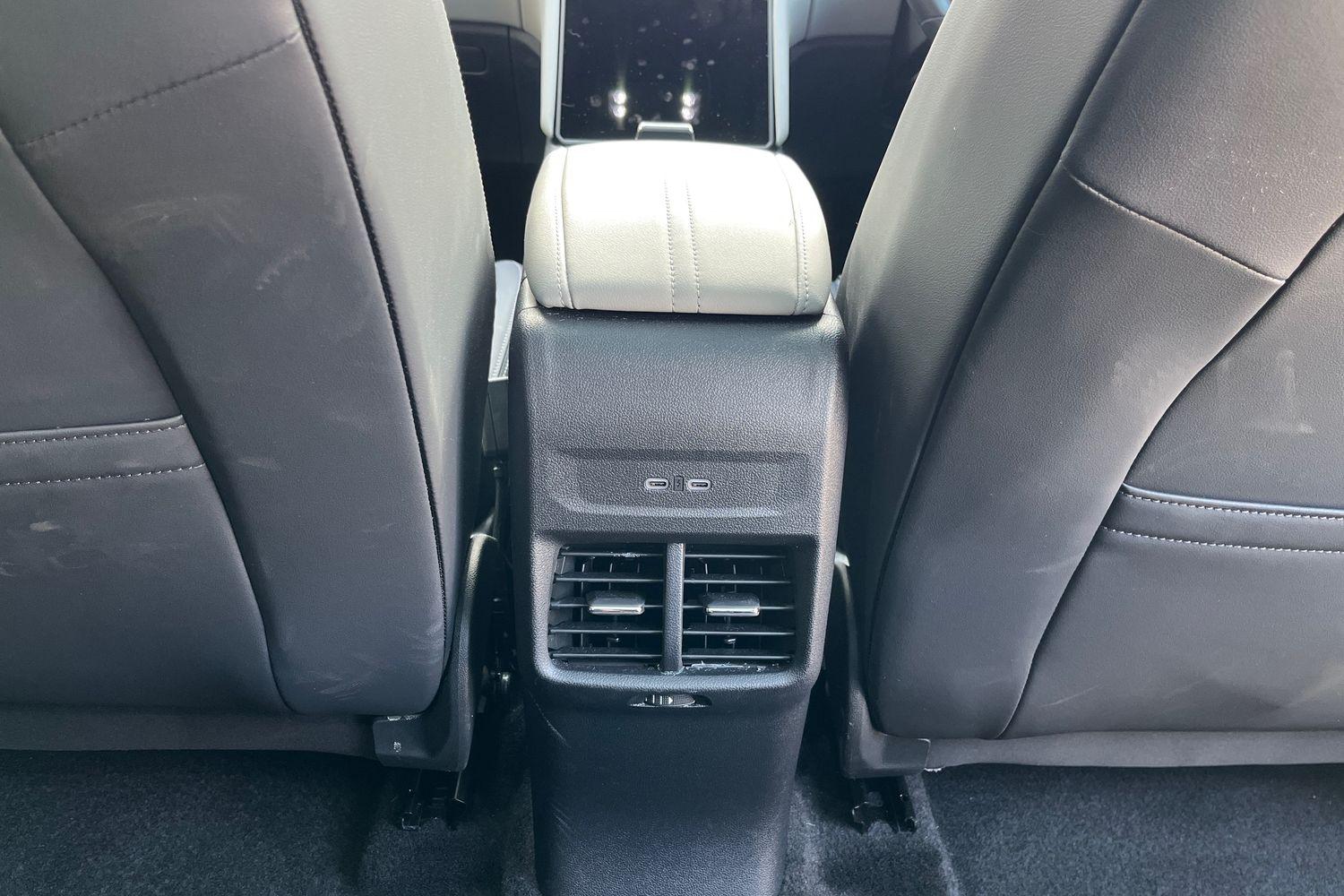 Ford Explorer Photo 28