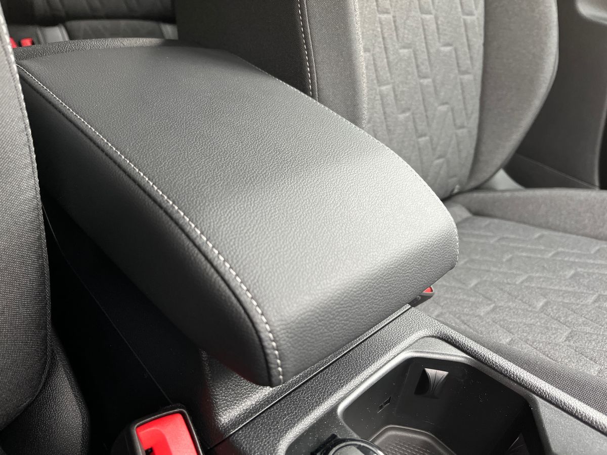Volkswagen Golf Photo autoimg-f4bd0aef271cf5274eef8555a02026a636c01af7.jpg