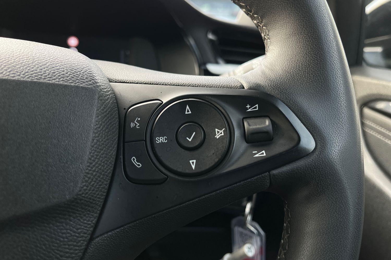 Vauxhall CORSA Photo 27