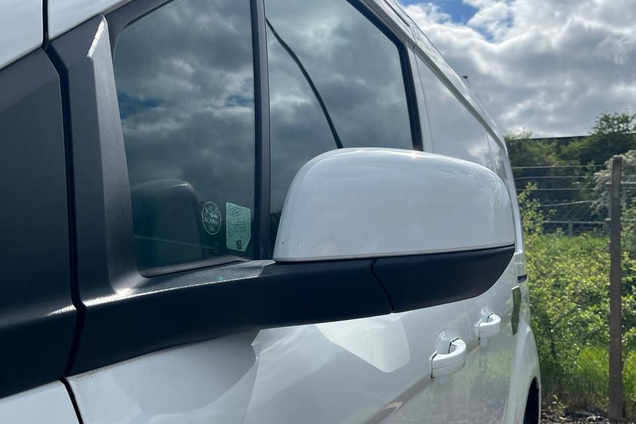 Used FORD TRANSIT CONNECT EX69UBS 26