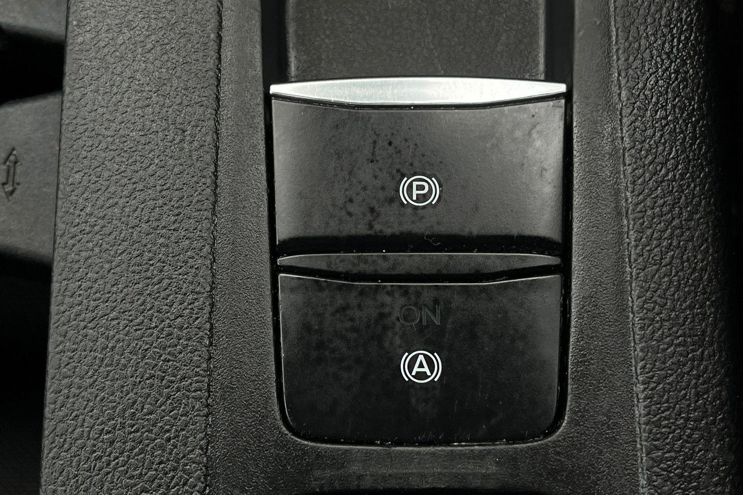 Ford FOCUS Photo 35