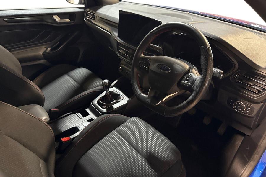 Ford FOCUS Photo autoimg-f4c2b9f8657f4cc0432d49eebe0af1a00402c714.jpg