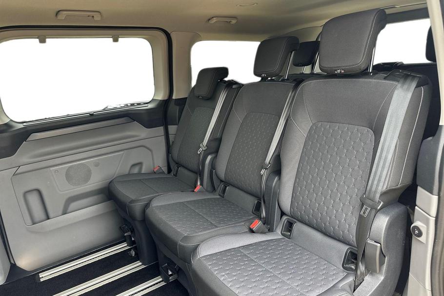 Used FORD TOURNEO CUSTOM YM25LNP 11