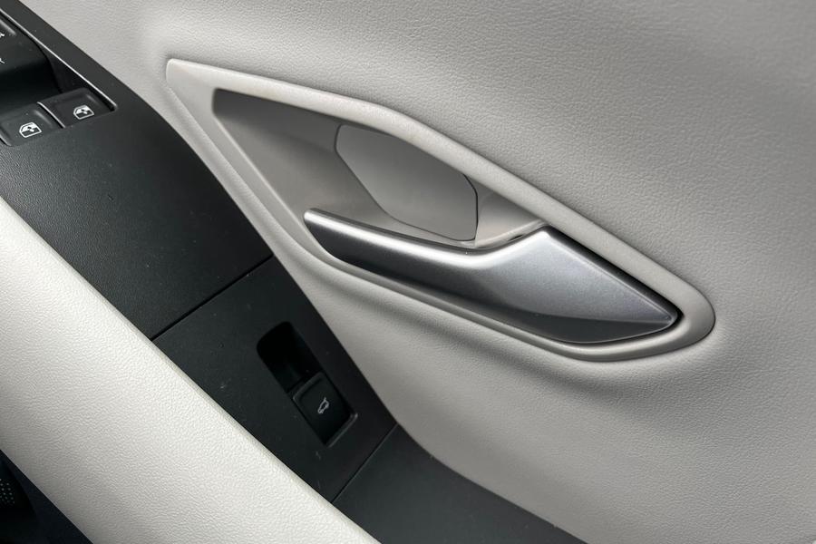 Ford Explorer Photo autoimg-f4c3f7a3562663faa5b14089e3ae2c11565bef3f.jpg