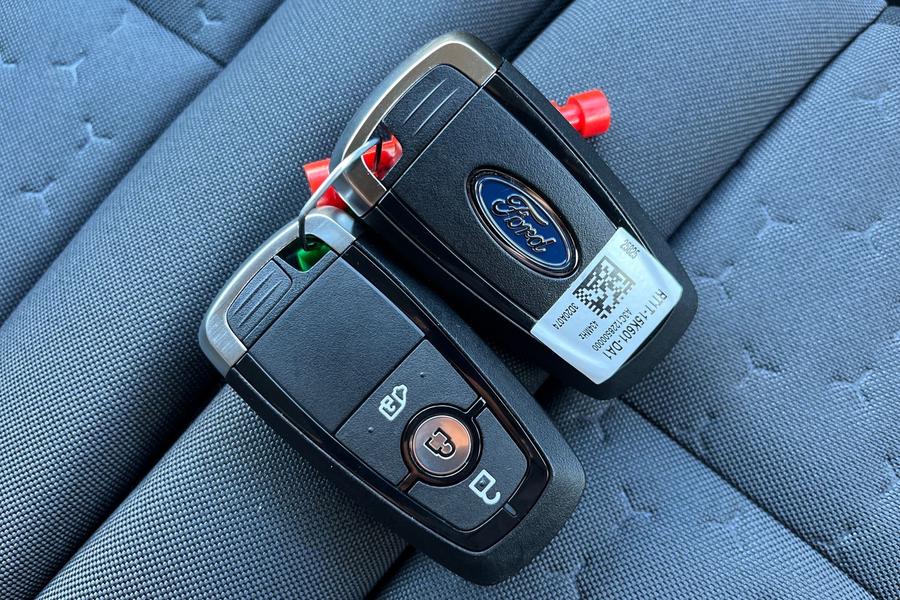 Ford TRANSIT CUSTOM Photo autoimg-f4c475b2b8884256f17bf1362fa11c7fe32dd90a.jpg