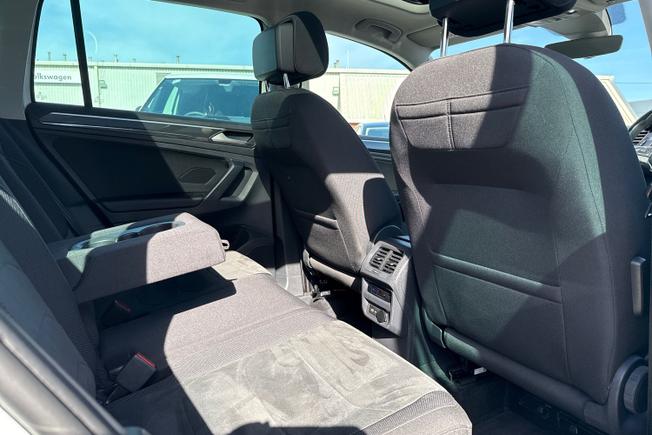VOLKSWAGEN Tiguan Photo 24