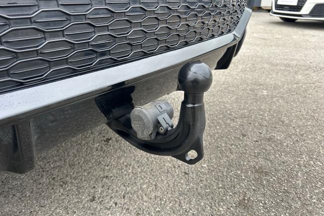 AUDI Rsq8 Photo 37