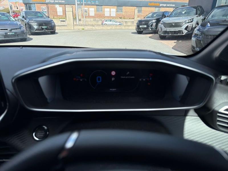 Used Peugeot 208 KM75HHS 15