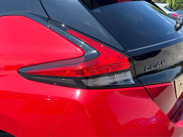 Nissan Leaf Photo autoimg-f4cda9bf59a10a293a572c4264c24e5369941f4f.jpg