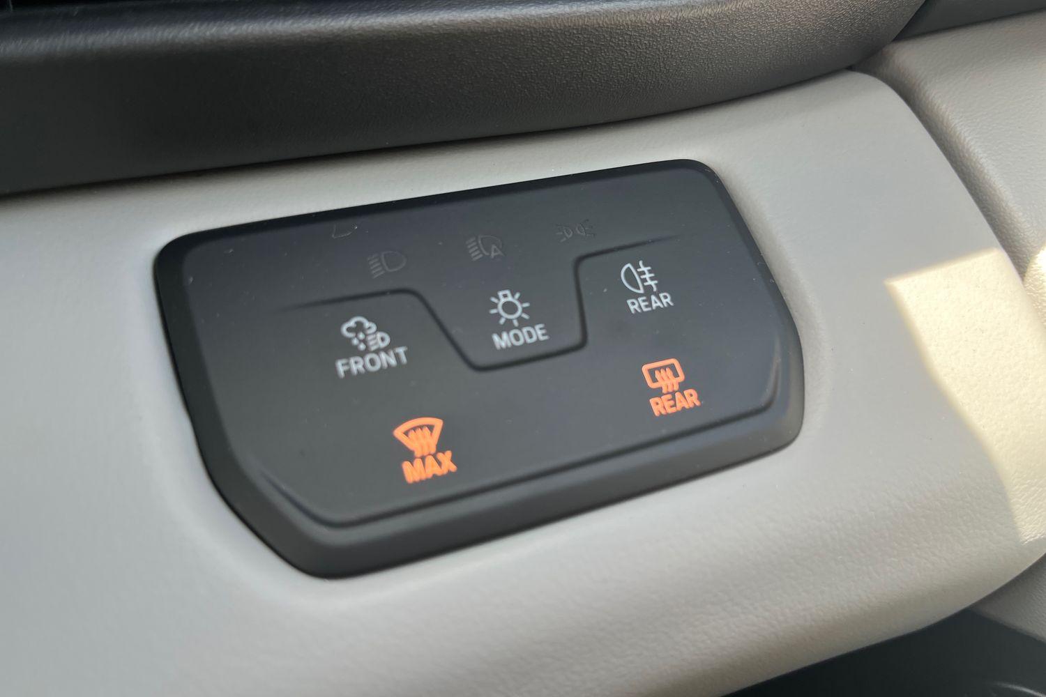 Ford Explorer Photo 22