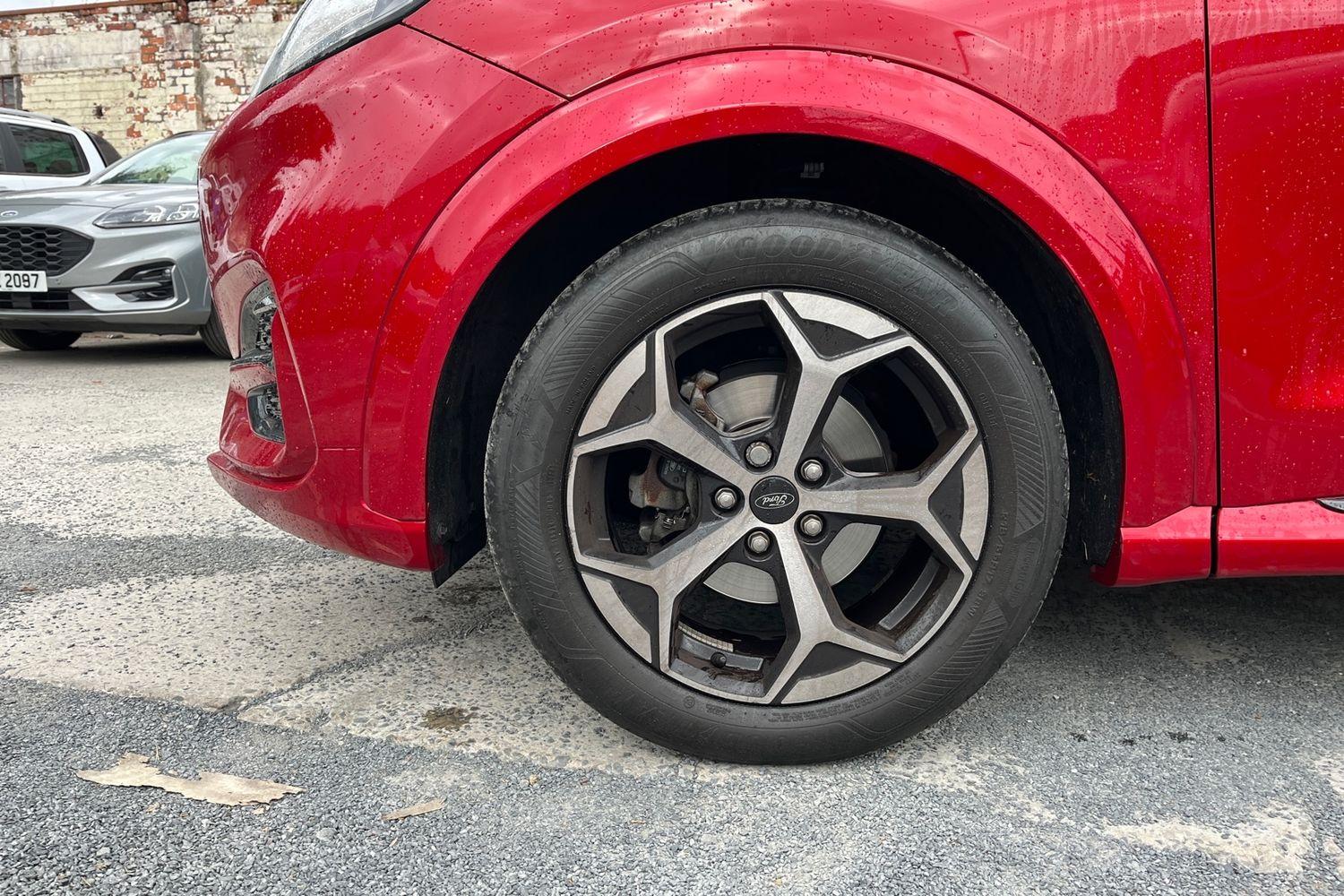 Ford PUMA Photo 7