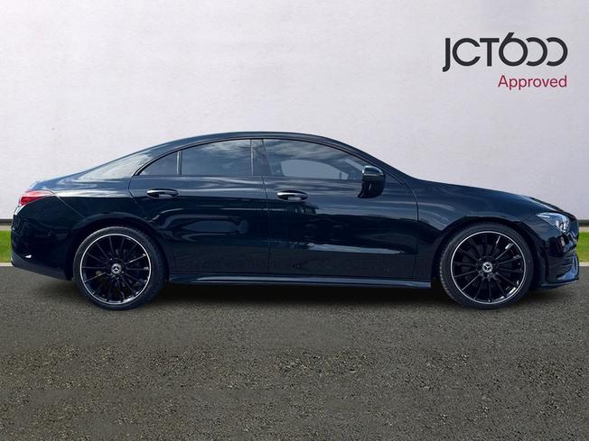 MERCEDES-BENZ CLA Photo 4