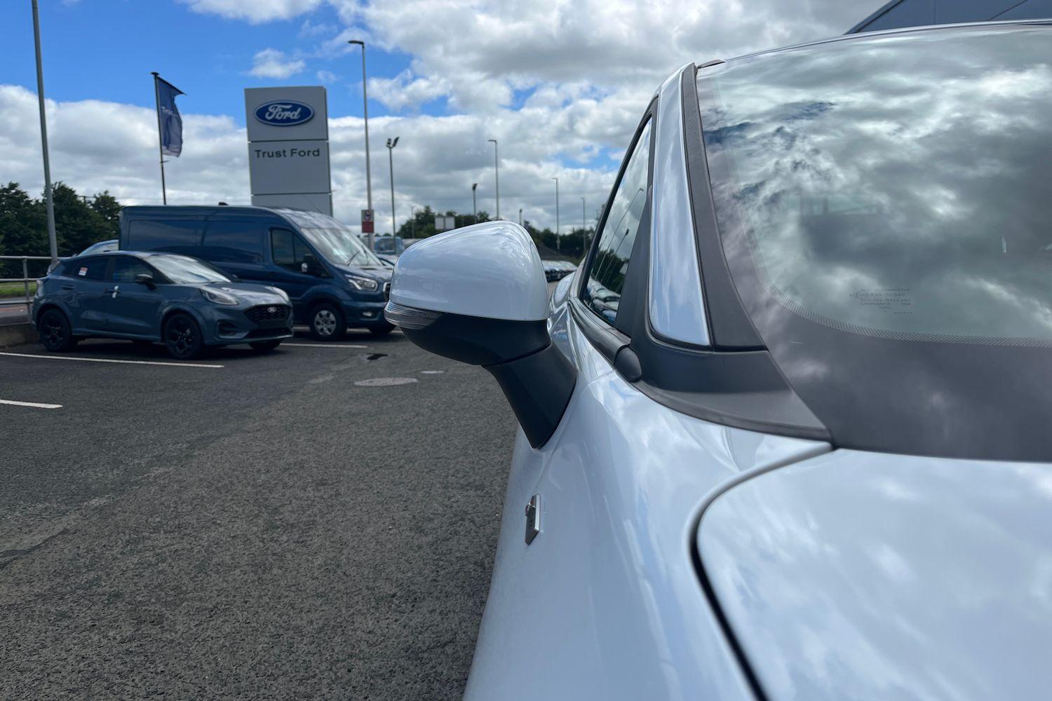 Ford PUMA Photo 26