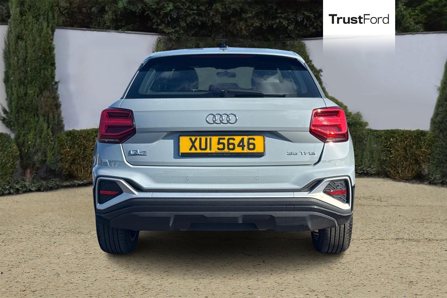 Audi Q2 Photo 6