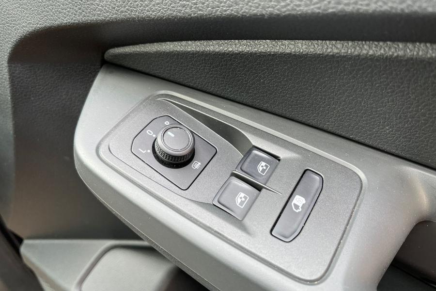 Ford TRANSIT CONNECT Photo autoimg-f4d9163a8c6d182678e9593fa051d0d4d582d8fe.jpg
