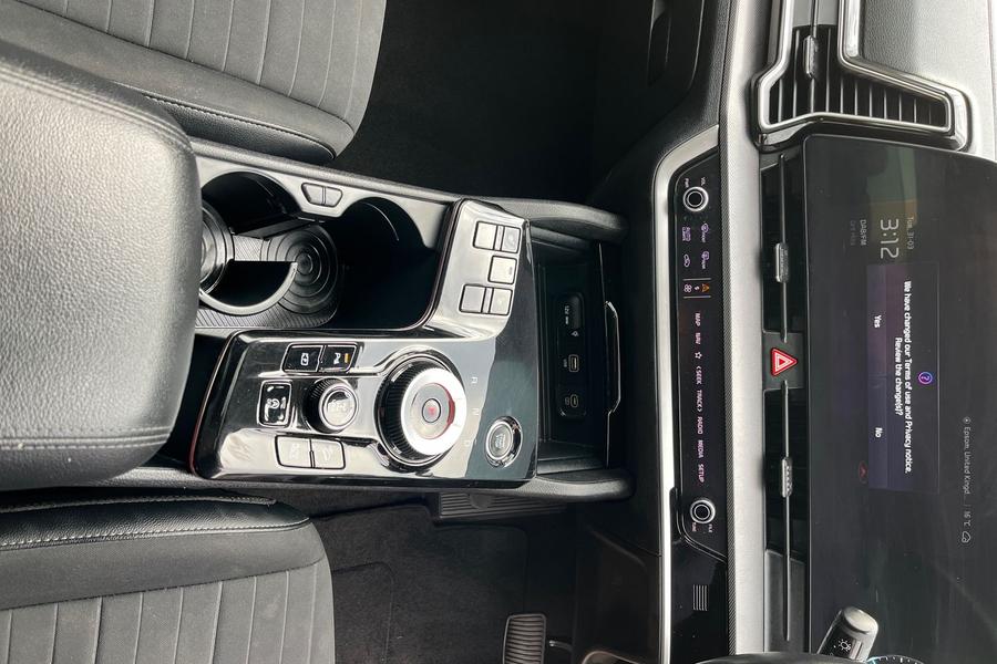 Kia Sportage Photo autoimg-f4db3646c1ec272f5ba27e2c58d8b8c40254448c.jpg