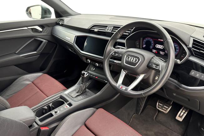 AUDI Q3 Photo 6