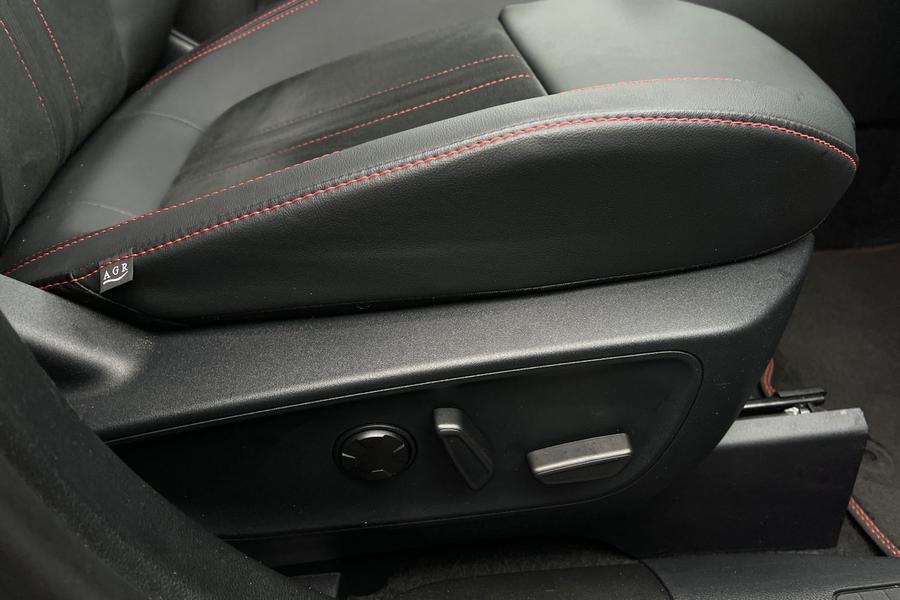 Ford KUGA Photo autoimg-f4e14ae46cc49c7a605f60af24c62063c87b0c51.jpg