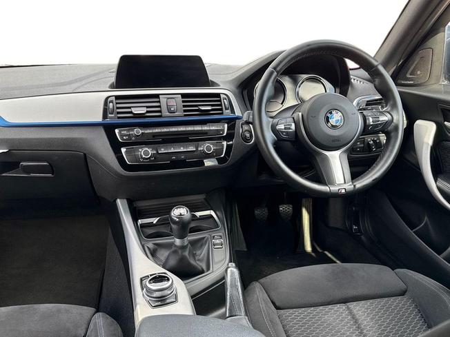 BMW 1 Series Photo 11