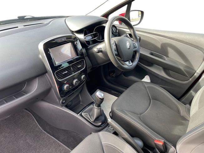 Renault Clio Photo 2