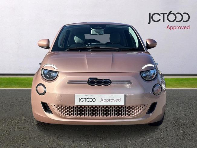 FIAT 500e Photo 8