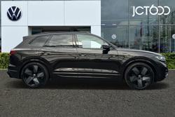 VOLKSWAGEN Touareg Photo 4